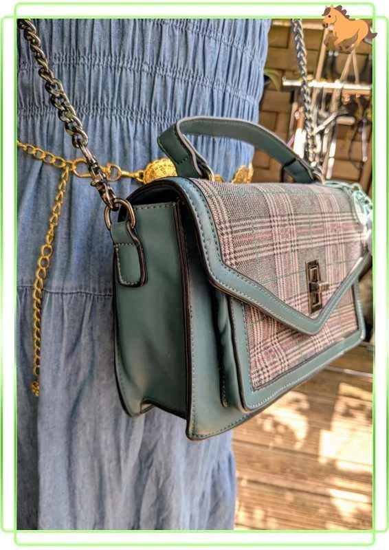 Schouder tas met tartan patroon en kunstleer in donkergroen – photo 4